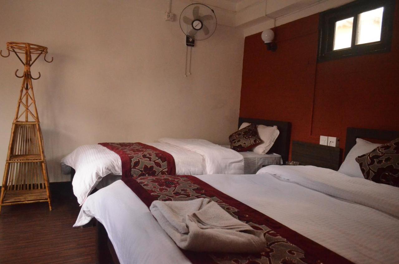 Hotel Holiday Inn Kathmandu Exterior foto